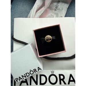 Brand new full set Authentic Pandora 14k Gold “FAMILY ROOTS” Charm NEW-RETIRED-R